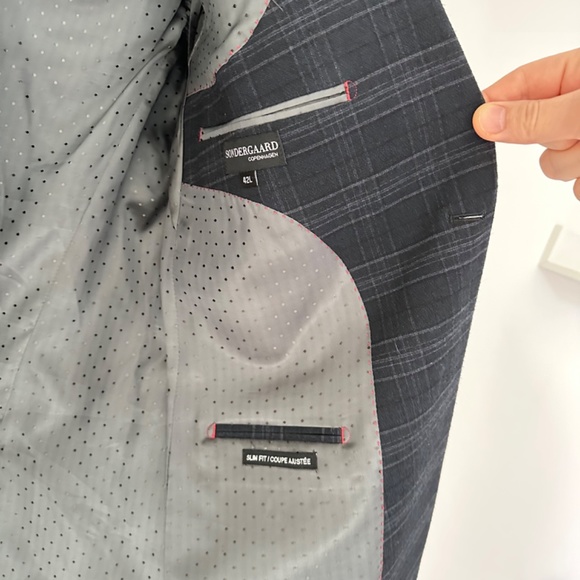 42L suit jacket - Picture 2 of 2